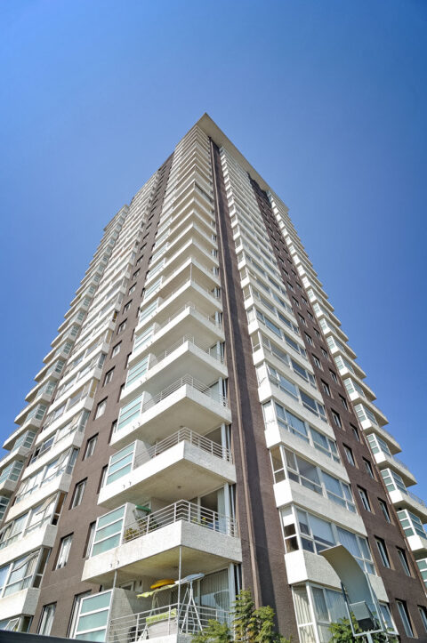 Producción audiovisual inmobiliaria fachada edificios Las Condes